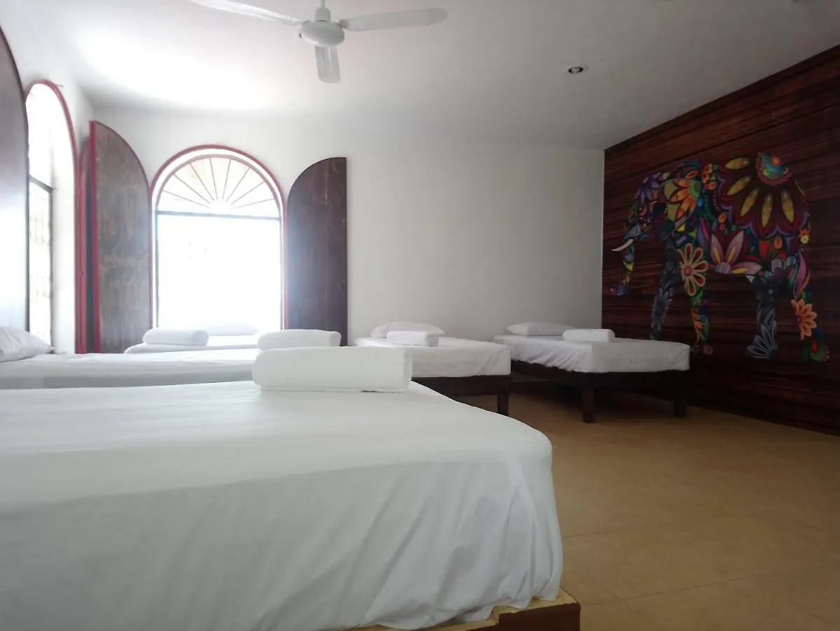 **  Hotel Casita Rustica En La Selva Cancún Mexiko